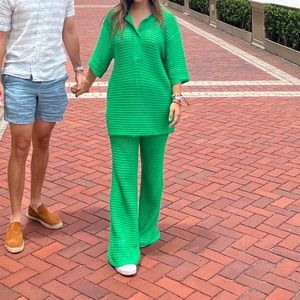 Oversized knit polo shirt and pants